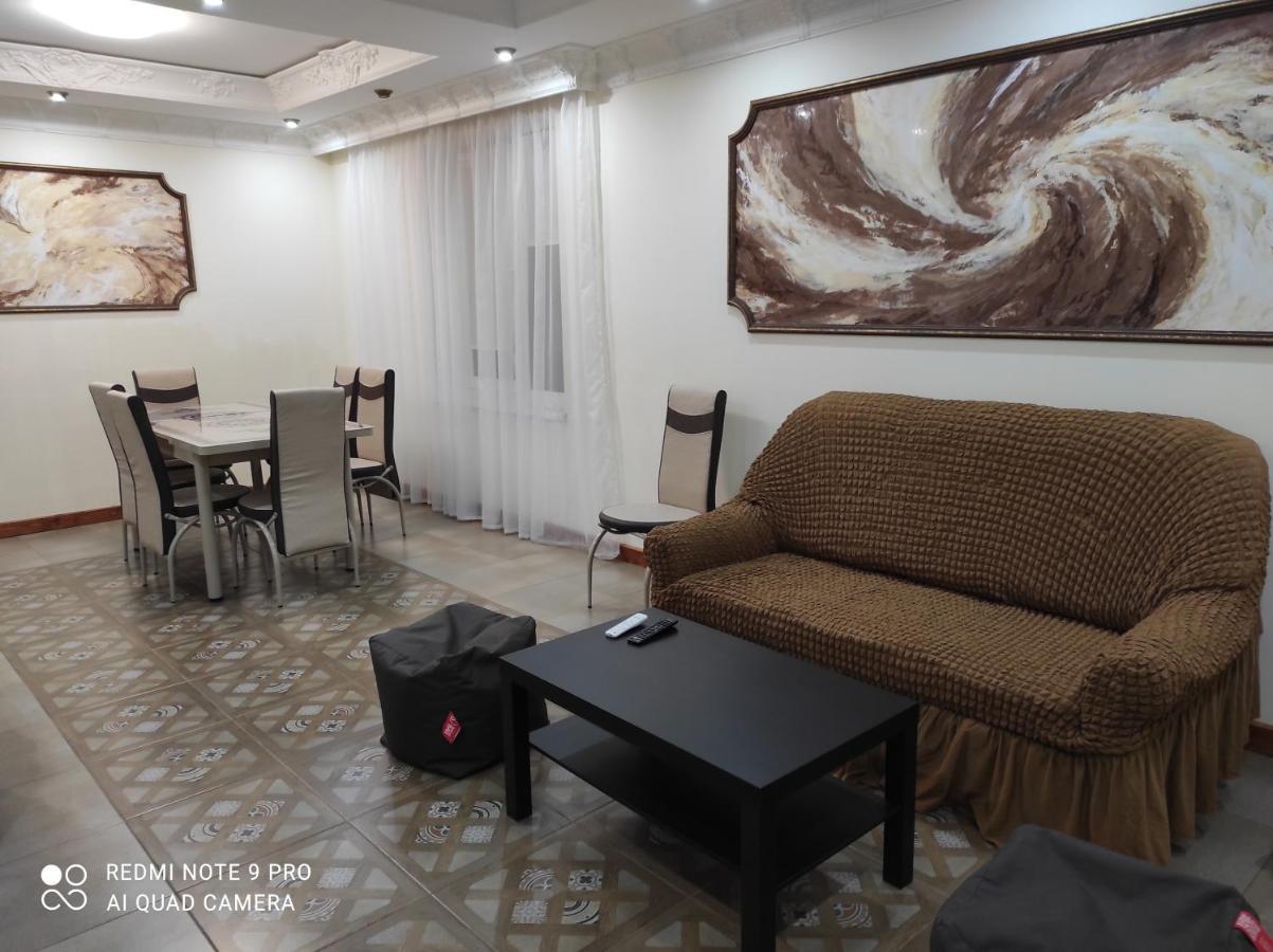 Nestg Guest House Pilipets 외부 사진