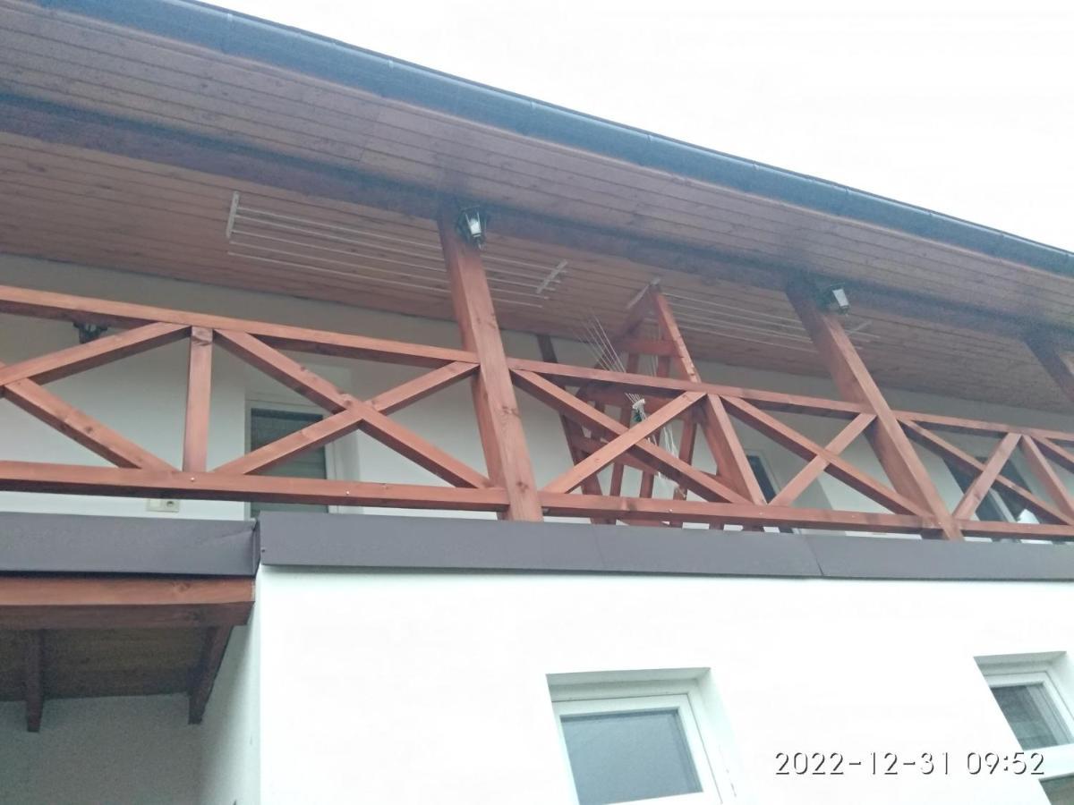 Nestg Guest House Pilipets 외부 사진