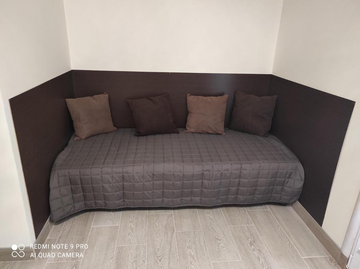 Nestg Guest House Pilipets 외부 사진