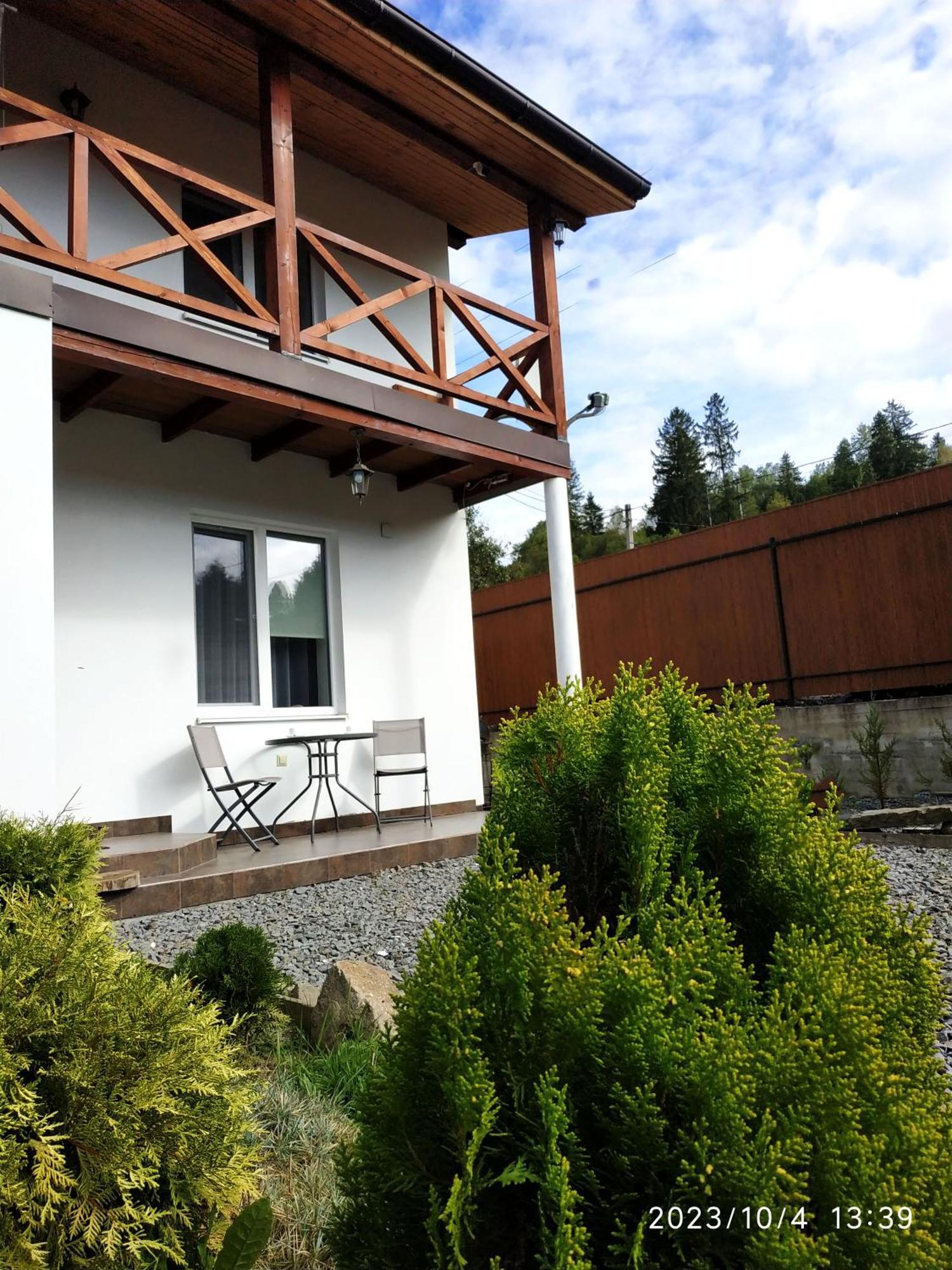 Nestg Guest House Pilipets 외부 사진